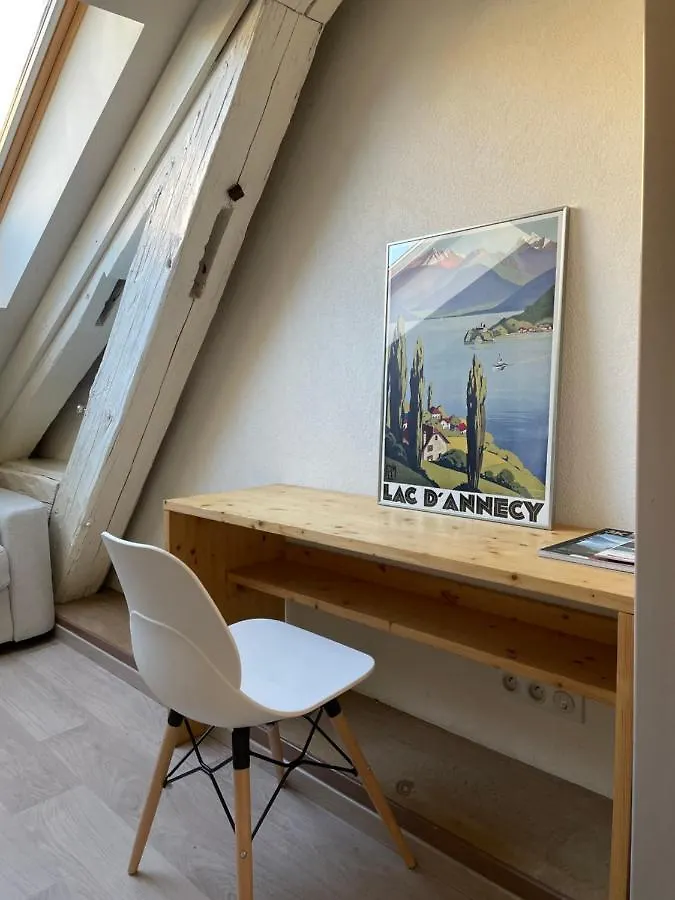 Studio Sous Les Toits Annecy Centre-Ville Apartment